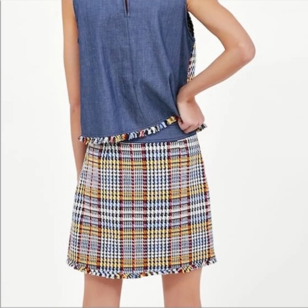 Zara Button Up Tweed Mini Skirt With Pockets And Frayed Hem - Picture 4 of 14